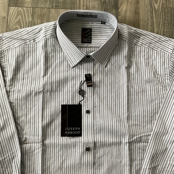 NWT Joseph Abboud Dress Shirt 
Men’s 17 32/33 
Trim Fit 
Black Grey Striped - Picture 4 of 9